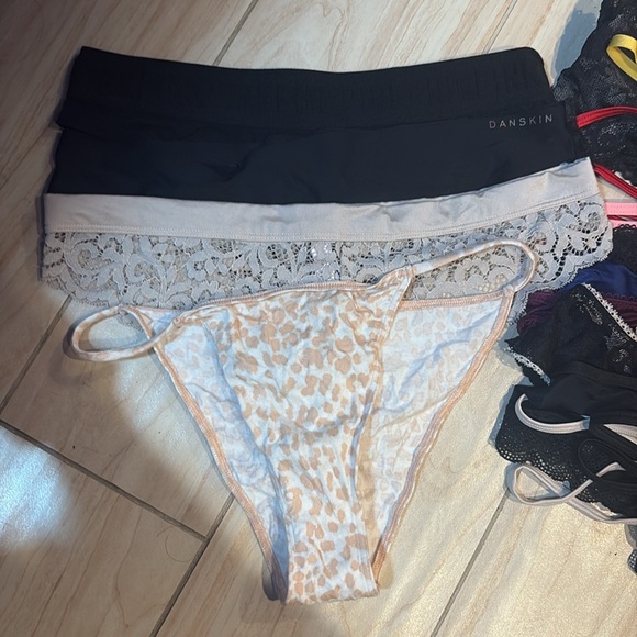 Colorful Lace and Satin Panty lot of 16 - Picture 8 of 8